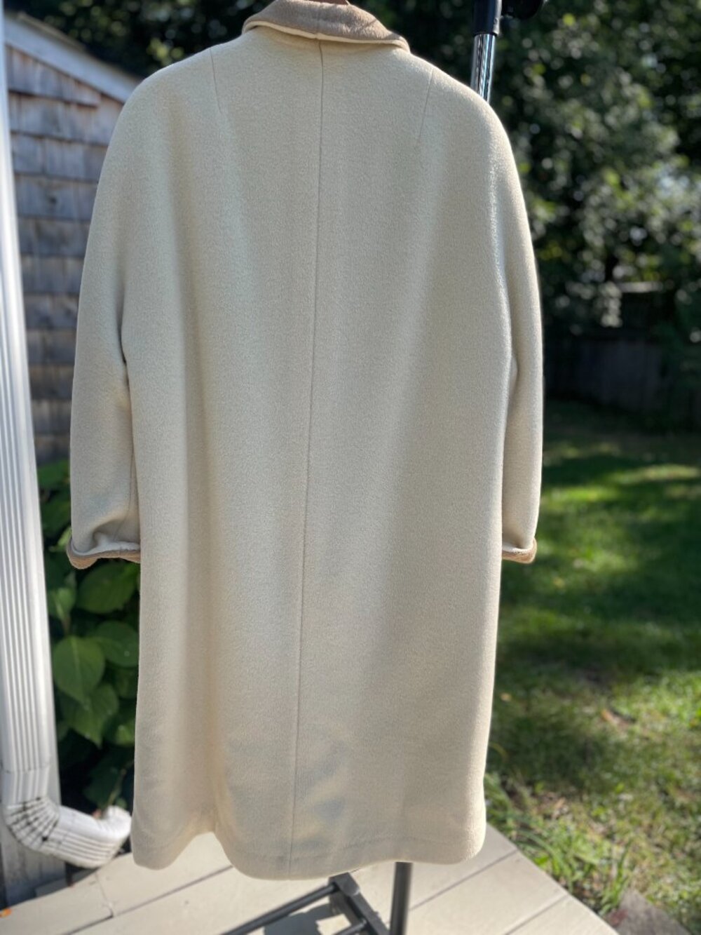 Long wool coat - Picture 3 of 9